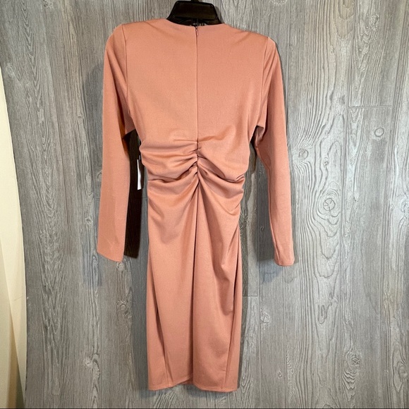 NWT ASTR Virginia square neck shoulder padded ruched bodycon midi dress size S - Picture 3 of 7